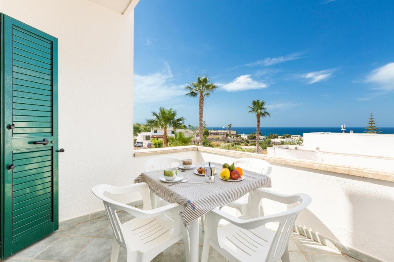 Hotel Residence Miramare Torre Vado Bagian luar foto