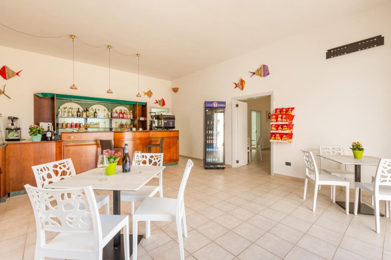 Hotel Residence Miramare Torre Vado Bagian luar foto
