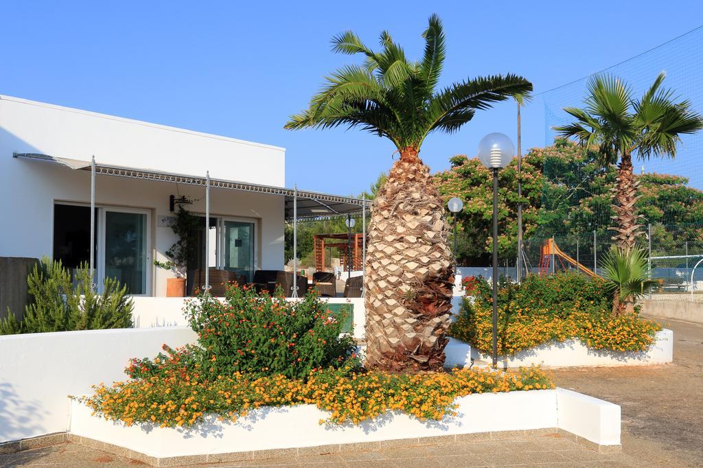 Hotel Residence Miramare Torre Vado Bagian luar foto